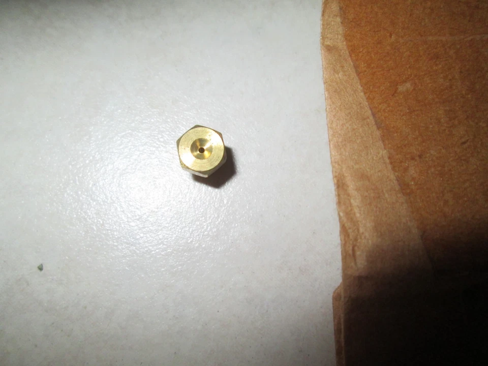 Nuevo de Lote Antiguo Yamaha Carburador Principal Jet #94 GT80 GTMX GT80 MX80 288-14343-47 NUEVO OEM Foto 1 de 1