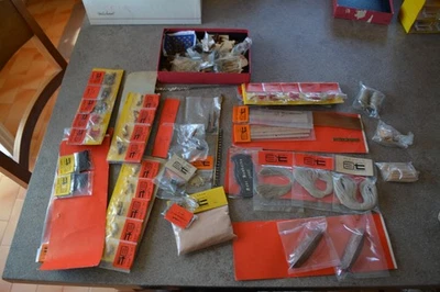 Lotto materiale modellismo navale statico vintage Amati - Torino - Immagine 1 di 4