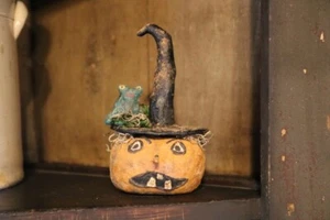 Primitive Handmade Spun Cotton Grungy Witch Pumpkin Head w/Frog Toad Rustic - Picture 1 of 5