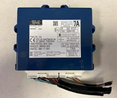 Módulo de llave inteligente con bloqueo antirrobo Lexus CT200h 2012-2014 89990-76012 Foto 1 de 4