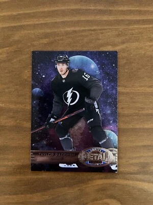 21-22 UD Metal Universe 1997-98 Retro Rookies R-14 - Taylor Raddysh - Lightning - Image 1 of 2