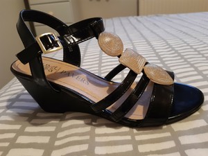pavers ladies wedge sandals
