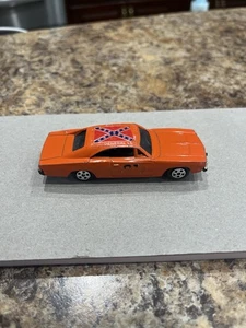Vintage ERTL The Dukes of Hazzard General Lee Diecast Car Diecast Car 1981 - Picture 1 of 7