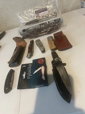 Big Lot Of 9 Carrying Knives 4 Knives With Sheaths To Carry On Waist  - Image 1 of 4