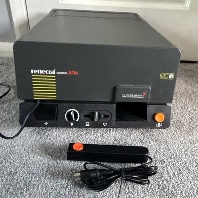 Reflecta Diamator AFM 35mm Slide Projector/Monitor WORKING New Bulb And Remote - Image 1 of 4