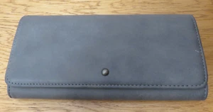 Universal Thread Goods Co. Gray Trim-Fold Women's Wallet - Picture 1 of 3