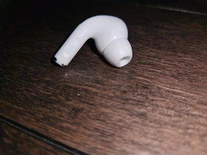 Apple AirPods Pro Replacement Right Side Only - A2083 - Photo 1 sur 6