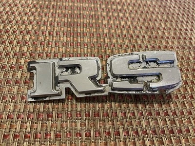 Chevrolet Camaro RS 1967-1972 panel trasero emblema insignia adorno (en-18-16) Foto 1 de 4