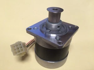 Printronix / IBM - Paper Feed Motor - P/N: 150452-001 (Assy: STH-55D326) - Picture 1 of 3