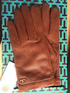 NWT TORY BURCH brown cognac fine leather perforated womens gloves gold logo 6.5 - Picture 1 of 8