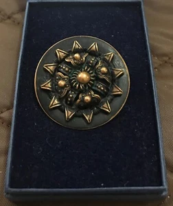 ANTIQUE BRASS BROOCH IN SHIELD DESIGN - C CLASP - Picture 1 of 2