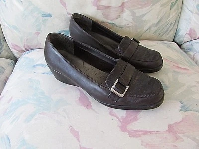 Easy Spirit Women's Shoes, Loafer, Brown Leather, Size 9.5 - Image 1 of 4