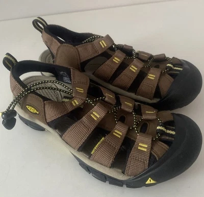 Sandalias de sendero Keen Newport impermeables punta cerrada para mujer 8 marrón senderismo Foto 1 de 4