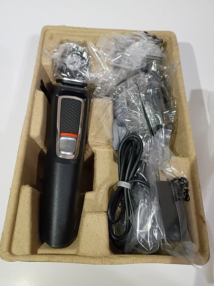 Philips Norelco Multigroom MG3770/40 Trimmer Beard Trimmer and Hair - Brand New - Image 1 of 1