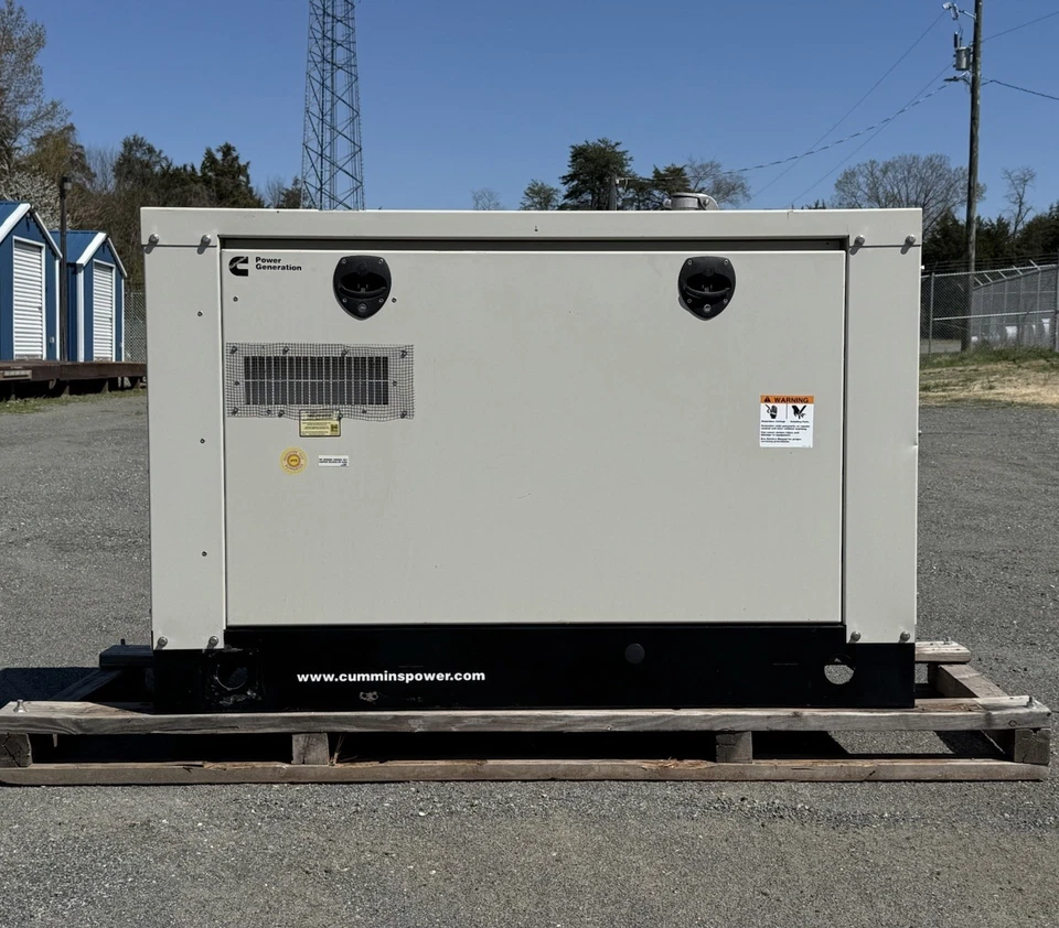 Generador Cummins 25 kw - LP/NG - monofásico y trifásico - refrigerado por líquido Foto 1 de 4