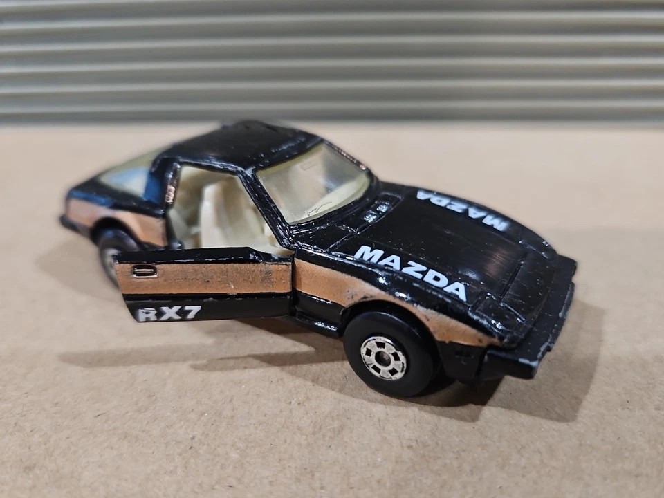 Matchbox Superfast Mazda RX-7 Negro y Dorado 1979 Nº 31 Hong Kong Lesney RX7 SF31 Foto 1 de 4