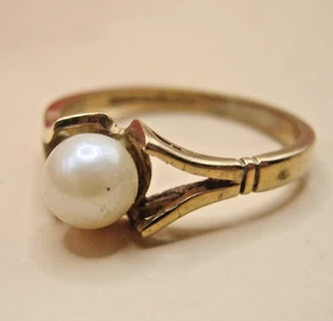 Vintage 9k Yellow Gold Pearl Mid Century Modernist Style Flower Ring Size P - Picture 1 of 6