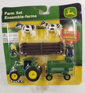 10 Piece Farm Set John Deere Cows People Tractor Ertl - Sealed 1:64 37657 - Picture 1 of 12