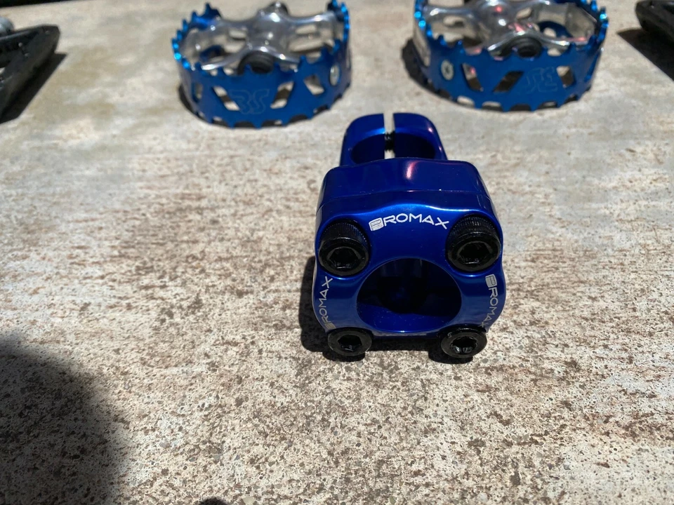 Vástago de carga frontal Promax Banger 53 mm +/- 0 grados para barras de 31,8 mm azul Foto 1 de 1