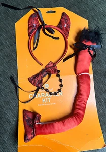 CHARACTER KIT FOR HALLOWEEN COSTUME BRAND NEW - Picture 1 of 1