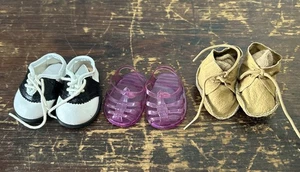 Schönes Paket mit 3 Paar American Girl Pleasant Co Schuhen, Gelees, Mokassins ++ - Bild 1 von 14