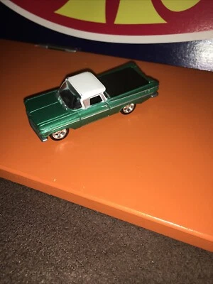 Chevrolet El Camino 1959 Johnny Lightning Speed verde metálico/techo blanco Foto 1 de 4