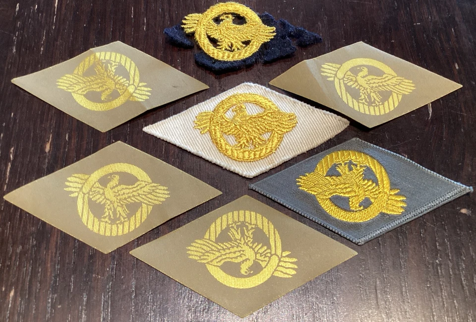 7 WWII US MILITARY HONORABLE DISCHARGE SERVICE LAPEL CHEST PATCH RUPTURED DUCK - Image 1 of 1