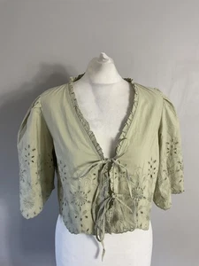 H&M sage green embroidered broidery anglaise cotton tie cropped blouse M 10 12 - Picture 1 of 9