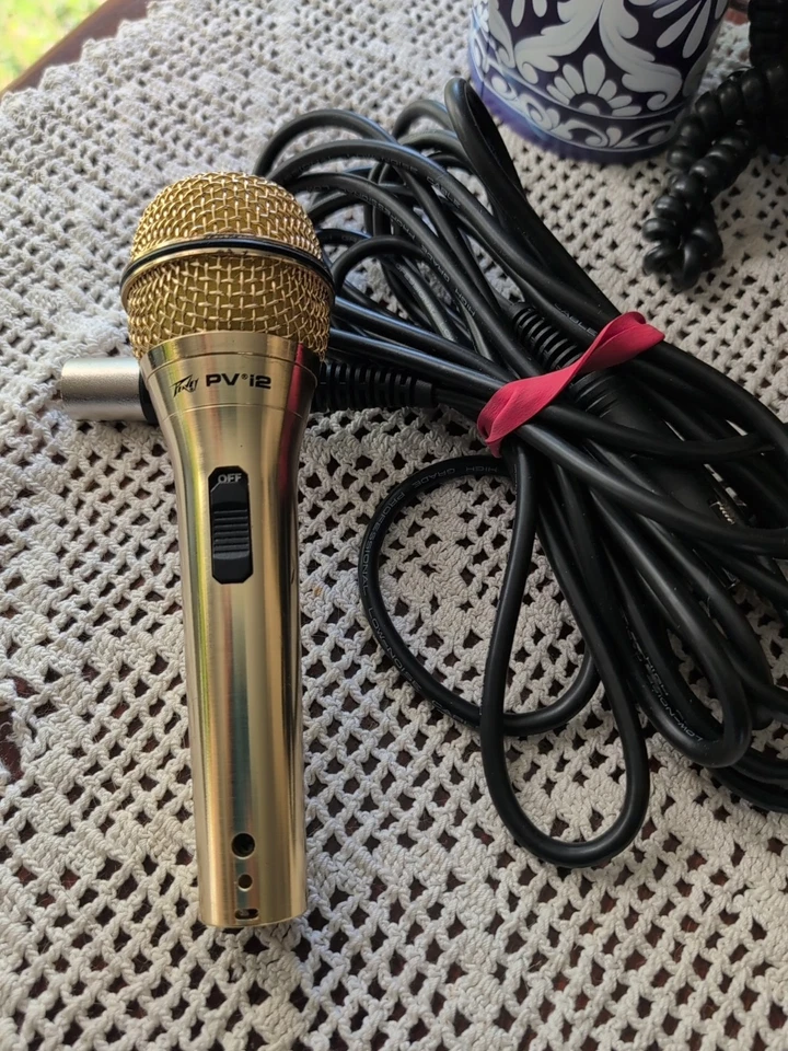 Peavey PV i 2 GOLD Microphone * Dynamic Vocal Microphone w/ High Grade Cable *  - Image 1 of 4