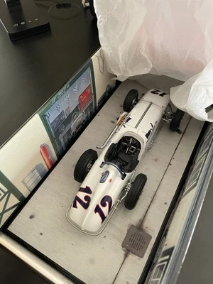 CAROUSEL 1 压铸印第安纳波利斯 500 公路车 4410 1.18 比例全新旧库存 — 第 1/3 张图片