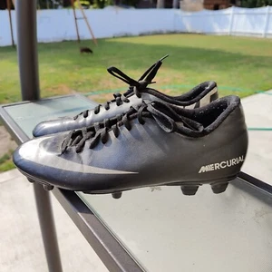 Nike Mercurial Soccer Cleats Mens Size 10.5 Black Futbol Football Outdoor Sports - Picture 1 of 13
