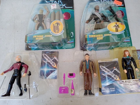 Star Trek Action Figure LOT Worf Picard Beverly Crusher Zefram Cochrane 6 Inch Cover