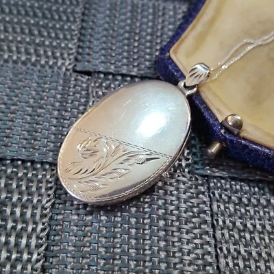 Vintage 925 Sterling Silver Necklace, Vintage Locket, Retro Locket, Foliage  - Image 1 of 4