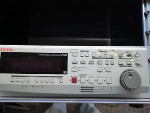 Fostex D108 Digital - Recorder im Flightcase - Bild 1 von 8