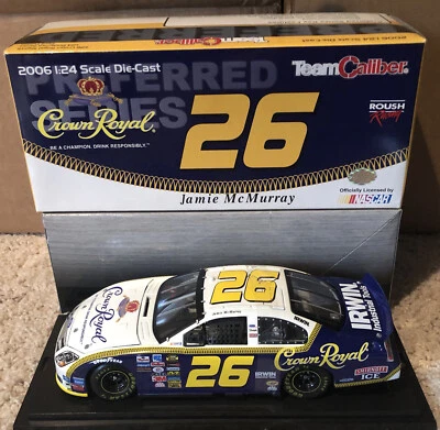 1:24 Jamie McMurray #26 Crown Royal Night 2006 Ford Fusion Preferred Series Foto 1 de 4