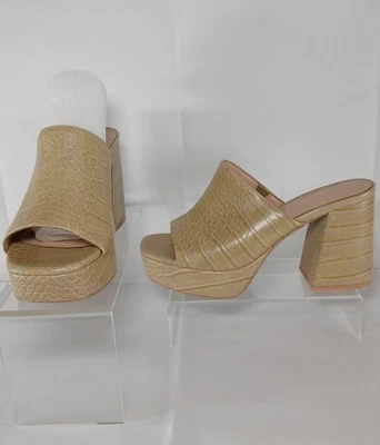 Zapatos sin cordones Urban Outfitters de cuero en relieve para mujer talla 8M Foto 1 de 4