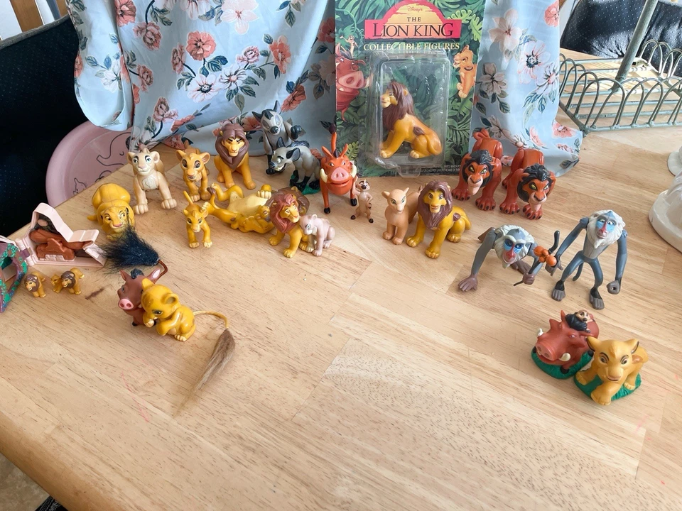 Vintage 1990s Disney The Lion King Action Figure Toy Lot Of 26 Rare Ones *READ* - Image 1 of 4