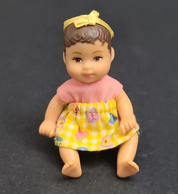 Barbie Baby Krissy Hispanic Mini Baby Posable Ropa Años 2000 Y2K De Colección Foto 1 de 4