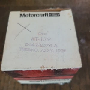 Ford GENUINE OEM MOTORCRAFT Thermostat RT-139 - Picture 1 of 3