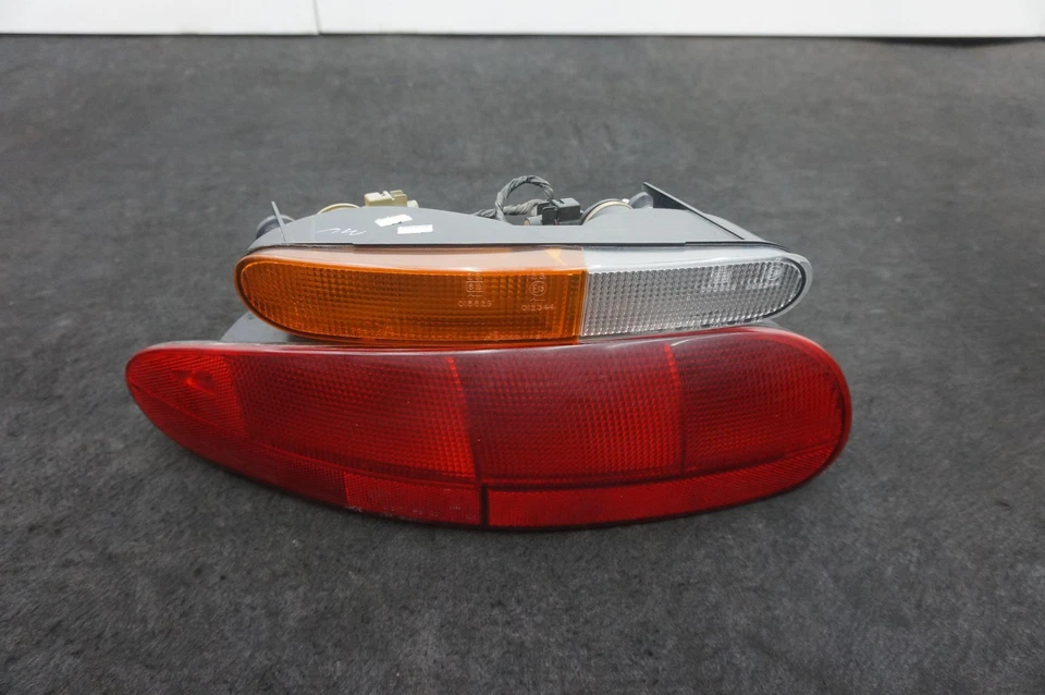 Luz trasera izquierda intermitente luz trasera 4848421 Dodge Viper RT10 SR2 1996-02 Foto 1 de 4