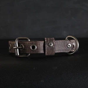 Collar de cuero envejecido para perro. 1 pulgada de ancho. Pernos y ojales. Marrón - Imagen 1 de 7