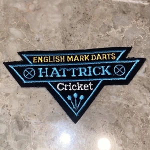 Rare English Mark Darts Hattrick Cricket Professional Dart Game Patch Blue-Black - Bild 1 von 4