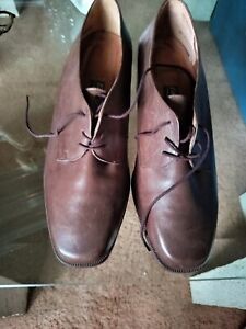 Vintage Easy Spirit Brown Shoes - Size 7.5EE 