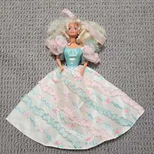Vintage Barbie 1966 Blonde Formal Dress Ball Gowns Mattel Jewlery Shoes VGUC! - Picture 1 of 16