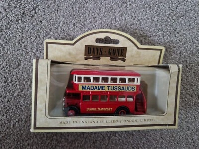 LLEDO DAYS GONE CLASSIC MADAME TUSSAUDS 1932 AEC REGENT D/DECK BUS REF 15009 - Image 1 of 3