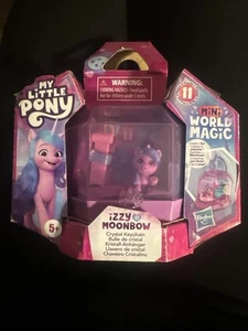 My Little Pony Mini World Magic Crystal Keychain Izzy Moonbow Portable Playset - Picture 1 of 2