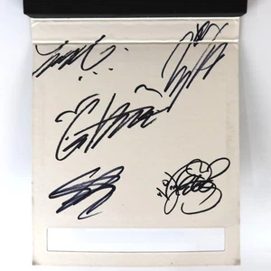 Bigbang - Hot Issue 2nd Mini Album Signed Autographed CD 2007 - Picture 1 of 6