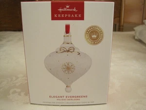 HALLMARK+ KEEPSAKE ORNAMENT ELEGANT EVERGREENS HOLIDAY HEIRLOOMS 1ST IN SERIES - Picture 1 of 13