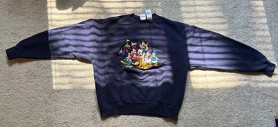 *Rara vez usada* Sudadera vintage para mujer Disney Store cuello redondo Foto 1 de 4