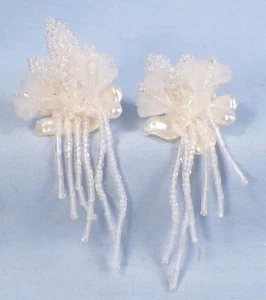 Liz Soto Ohrringe weiß Rose Aurora Kristall durchbohrt Hochzeit Braut New Old Stock - Bild 1 von 4
